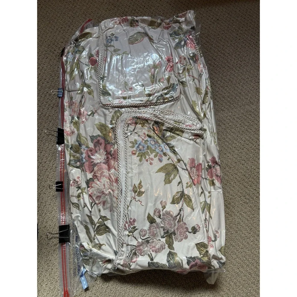 Rare CROSCILL King Comforter CARLOTTA Floral Comforter Dry Cleaned